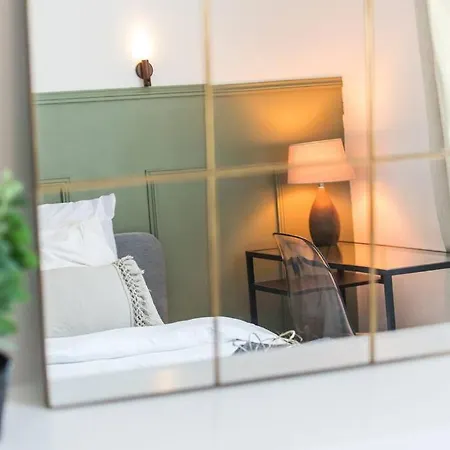 Cinehome - 5 Min Centre-parking/tram Au Pied