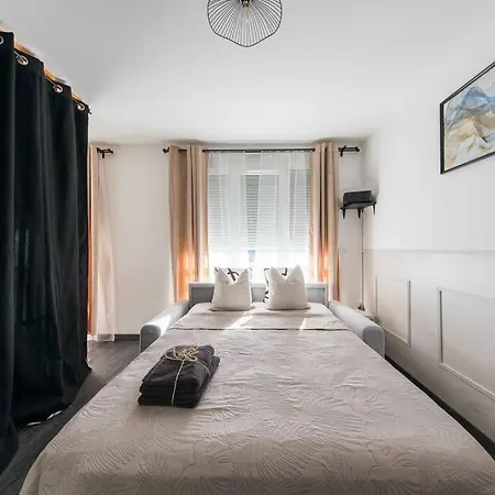 Apartamento Cinehome - 5 Min Centre-parking/tram Au Pied Tours
