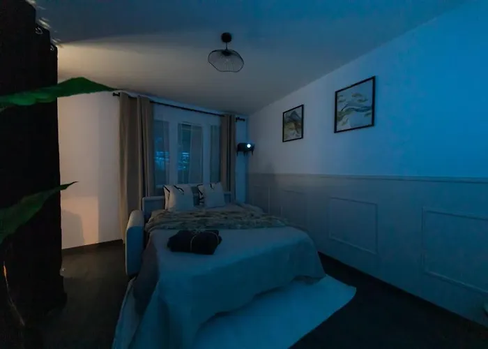 Cinehome - 5 Min Centre-parking/tram Au Pied 公寓 *