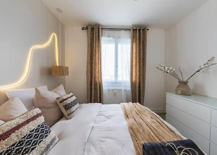 Cinehome - 5 Min Centre-parking/tram Au Pied