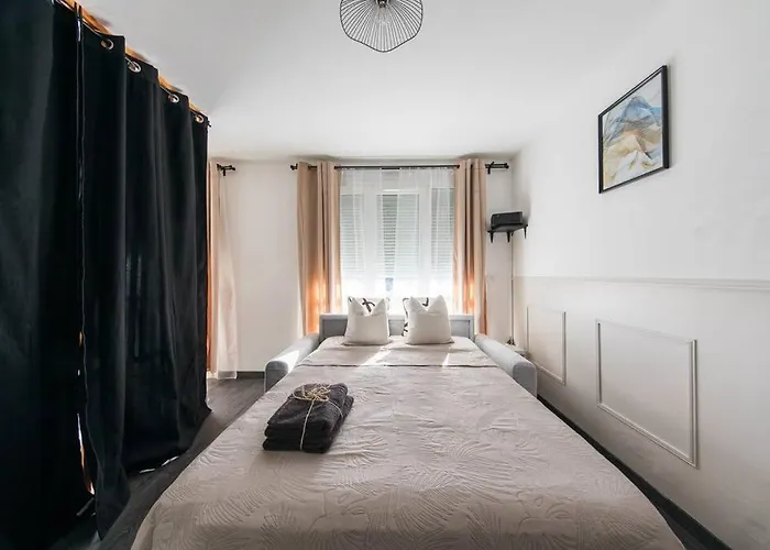 公寓 Cinehome - 5 Min Centre-parking/tram Au Pied 图尔