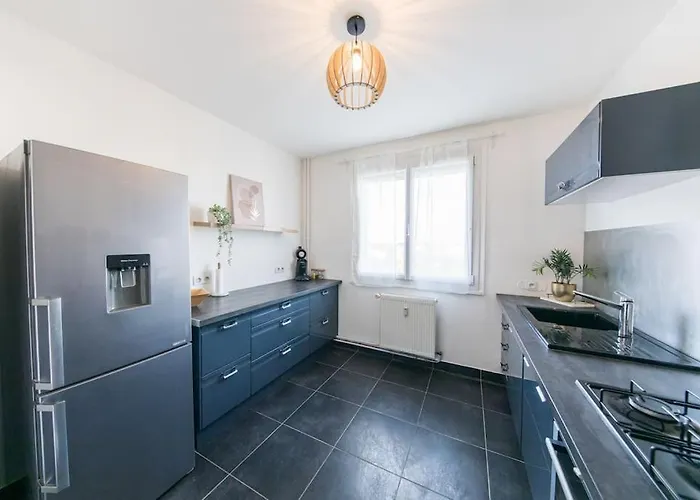 Cinehome - 5 Min Centre-parking/tram Au Pied Appartement Tours